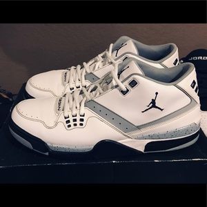 Jordan flight23 White/Black-Wolf Grey size 12
